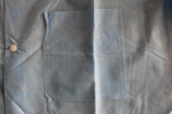 Revestimentos descartáveis inodoros do laboratório, vestidos médicos descartáveis não irritantes