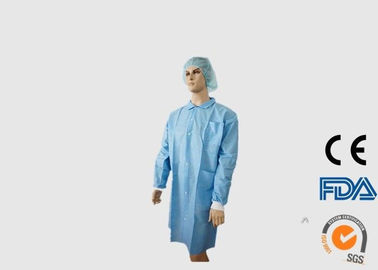 China Revestimentos descartáveis resistentes do visitante do rasgo, vestidos descartáveis confortáveis do laboratório fábrica