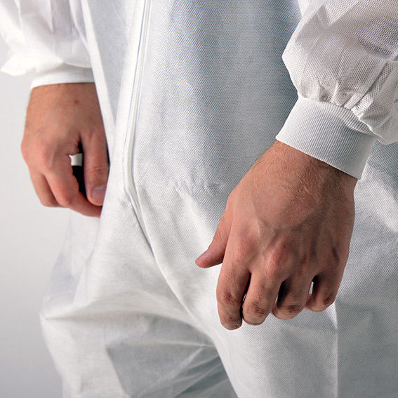 Vestuário de proteção médico descartável não irritante, vestidos de funcionamento descartáveis
